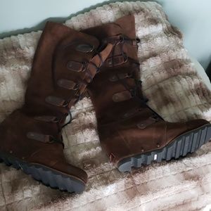 Sorel Joan of arc tall boots 9.5